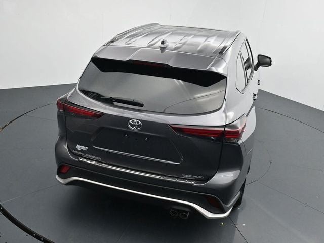 Used 2024 Toyota Highlander XSE AWD/4WD image 32