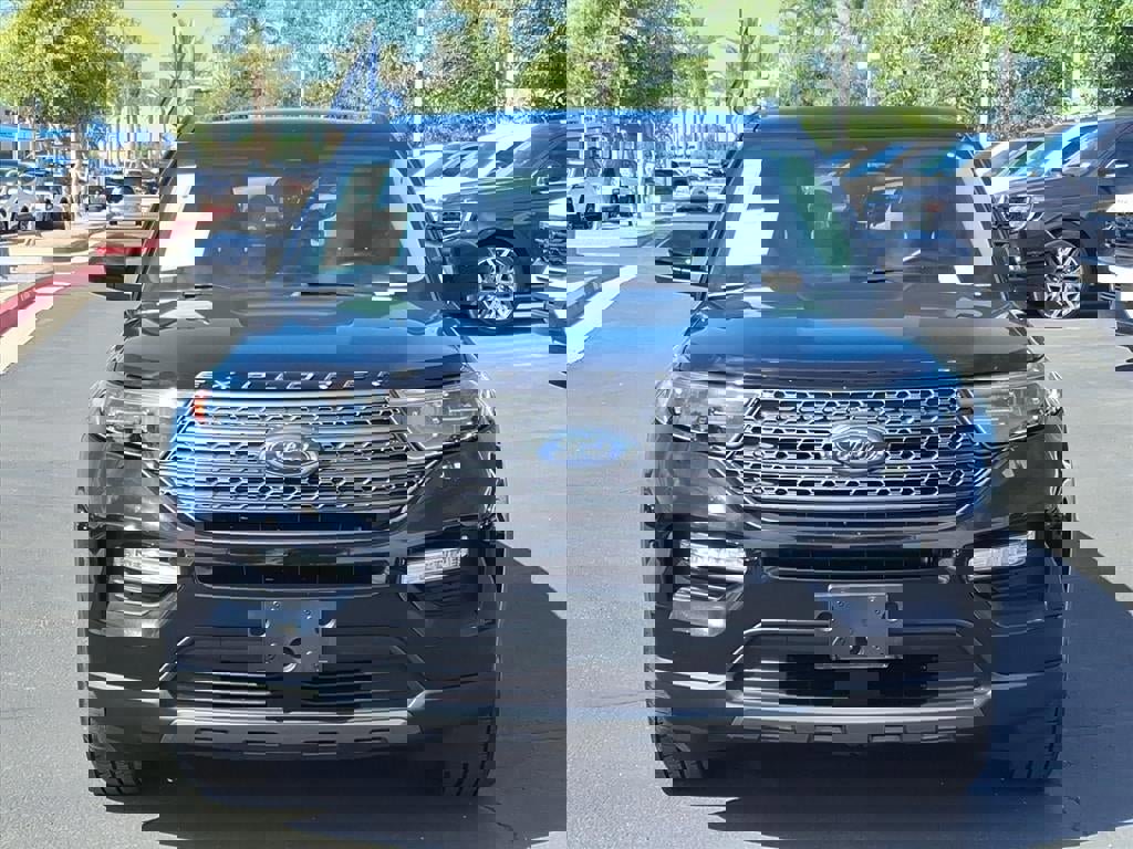 Certified 2022 Ford Explorer XLT w/ Equipment Group 202A image 8