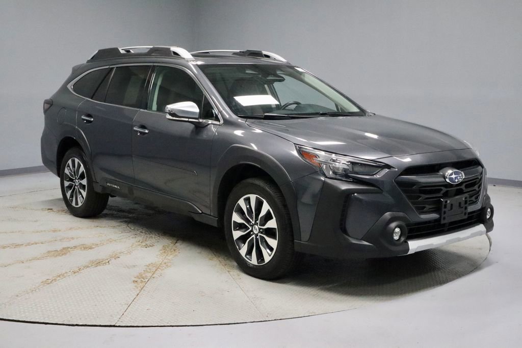 Used 2023 Subaru Outback Touring XT AWD/4WD image 7