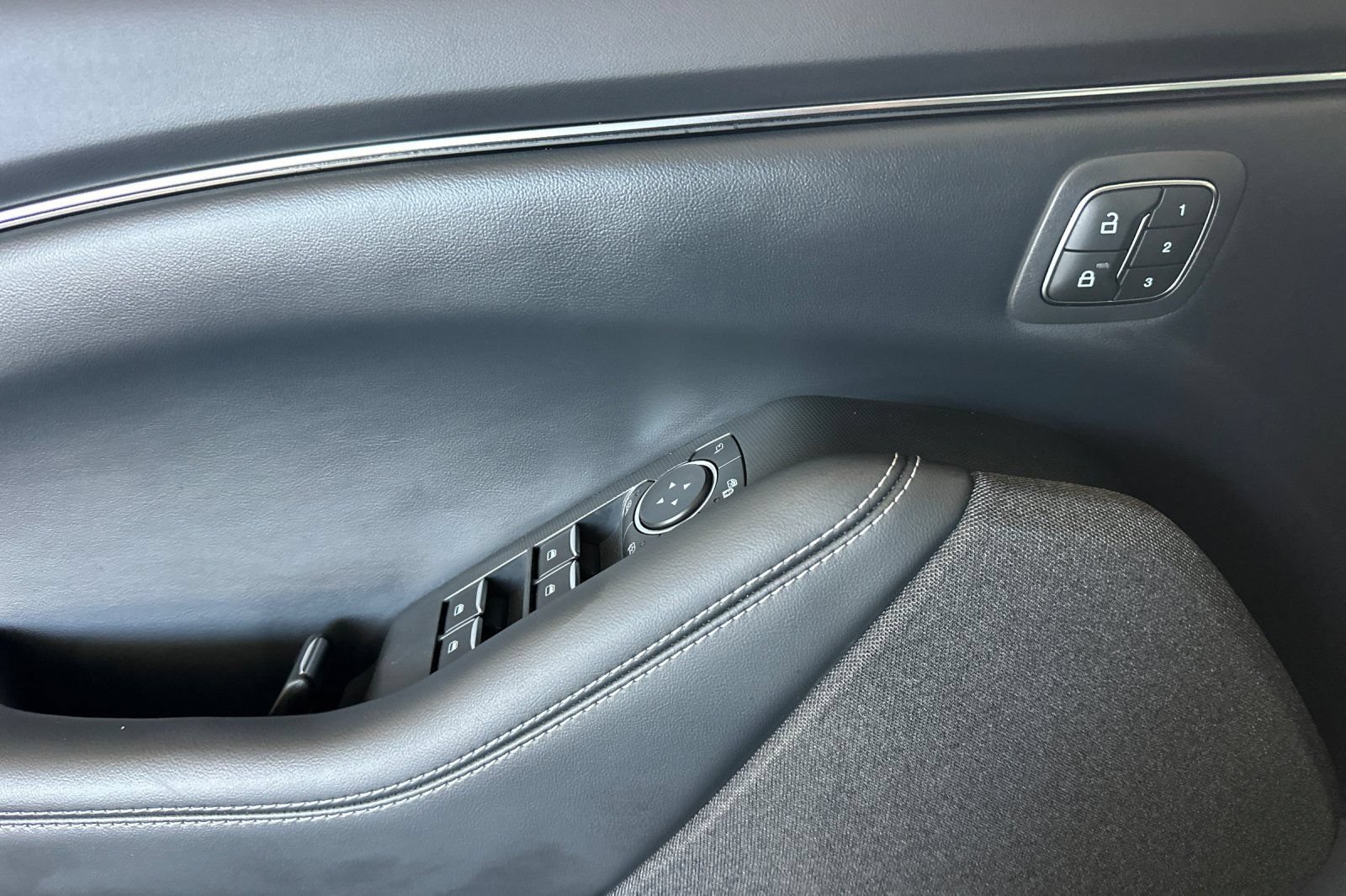 Certified 2022 Ford Mustang Mach-E Premium RWD image 11