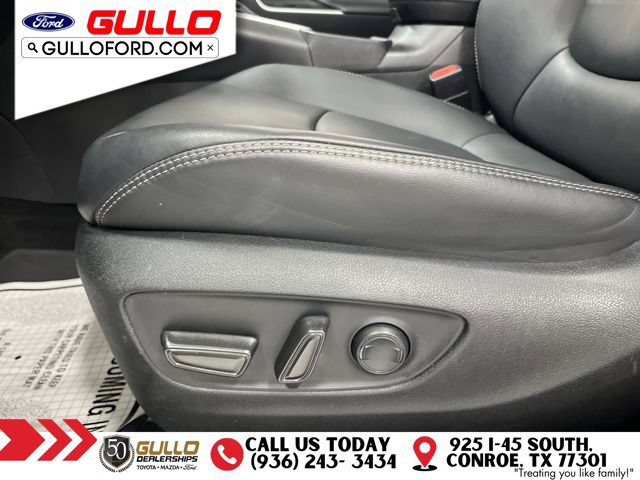 Used 2021 Toyota RAV4 XLE Premium FWD image 21