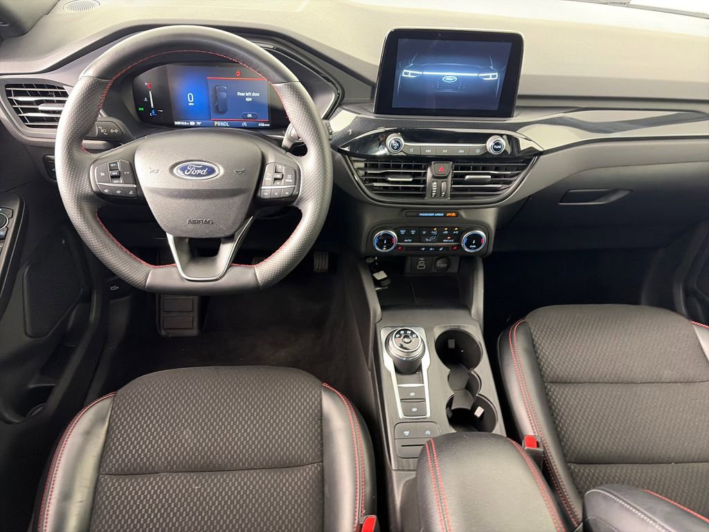 Certified 2025 Ford Escape ST-Line Select AWD/4WD image 12