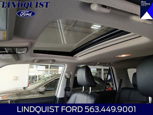 Used 2024 Toyota 4Runner Limited AWD/4WD image 20