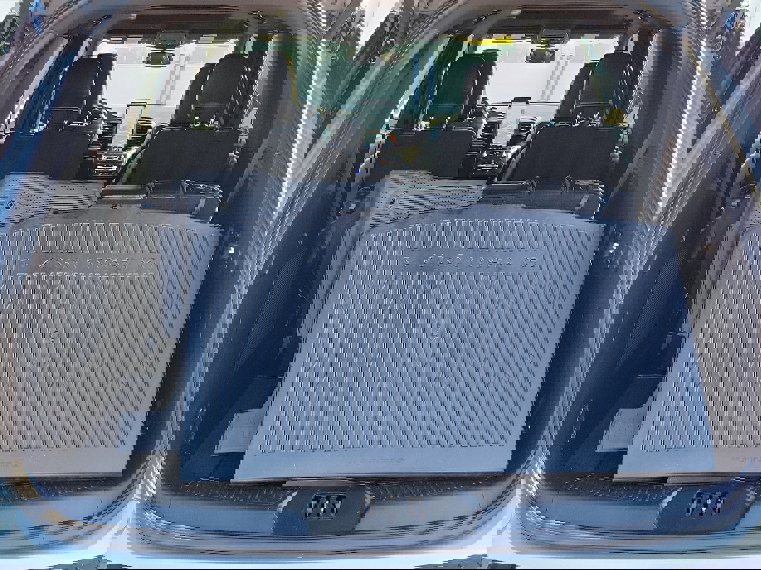 Certified 2020 Ford Explorer ST w/ Premium Technology Package image 9