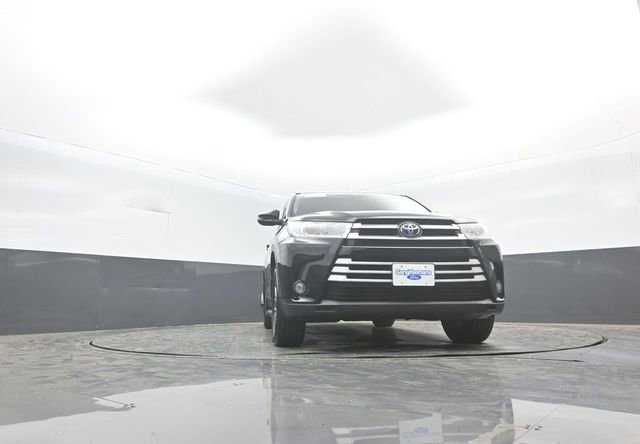 Used 2019 Toyota Highlander XLE image 28