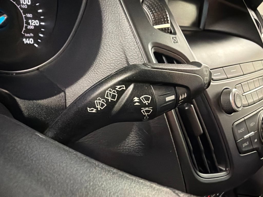 Certified 2018 Ford Focus SE w/ Cold Weather Package FWD image 20