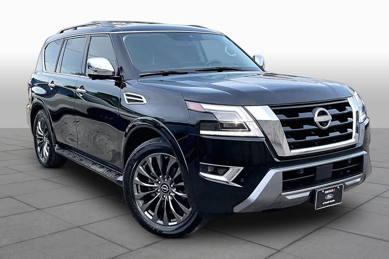 Used 2023 Nissan Armada Platinum w/ Captain's Chairs Package RWD image 3