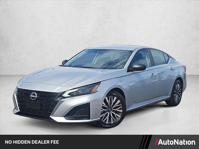 Used 2025 Nissan Altima 2.5 SV