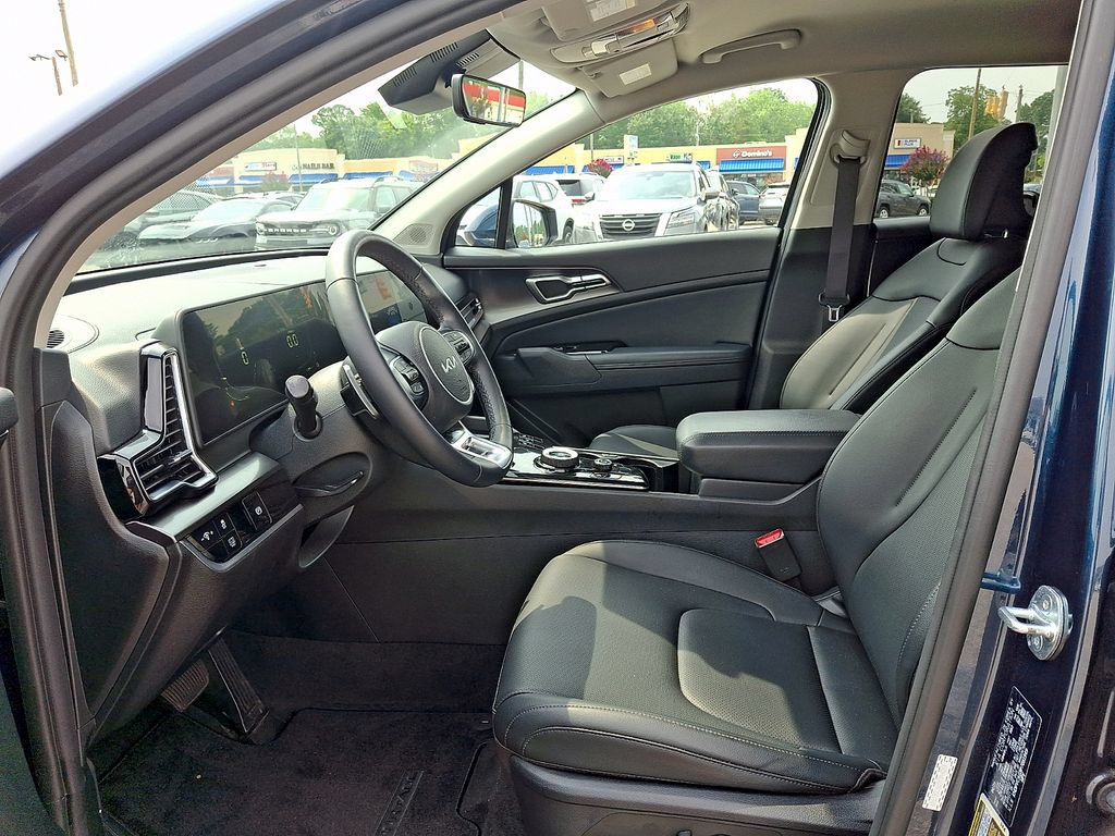 Used 2023 Kia Sportage EX AWD/4WD image 13