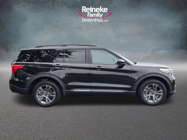 Certified 2024 Ford Explorer XLT w/ Equipment Group 202A AWD/4WD image 4