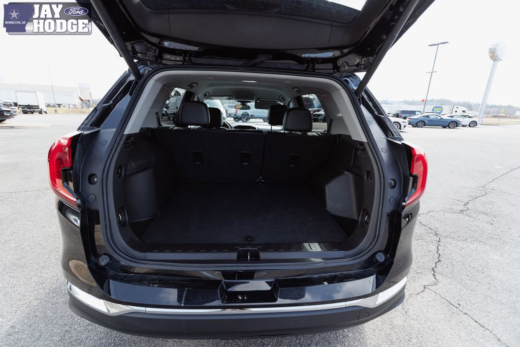 Used 2024 GMC Terrain SLT video 2