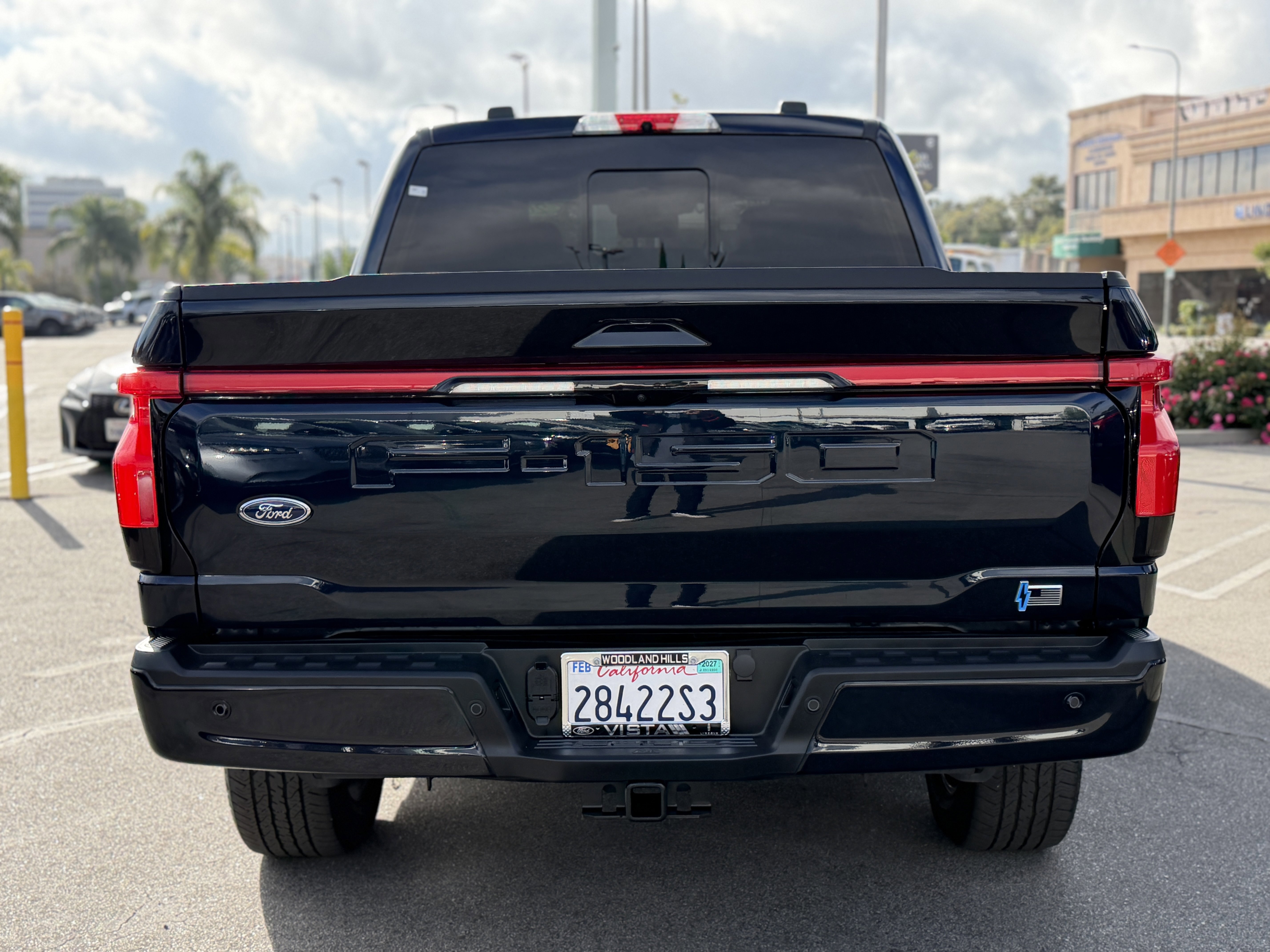 Certified 2023 Ford F150 Lightning Lariat w/ Equipment Group 511A High image 4