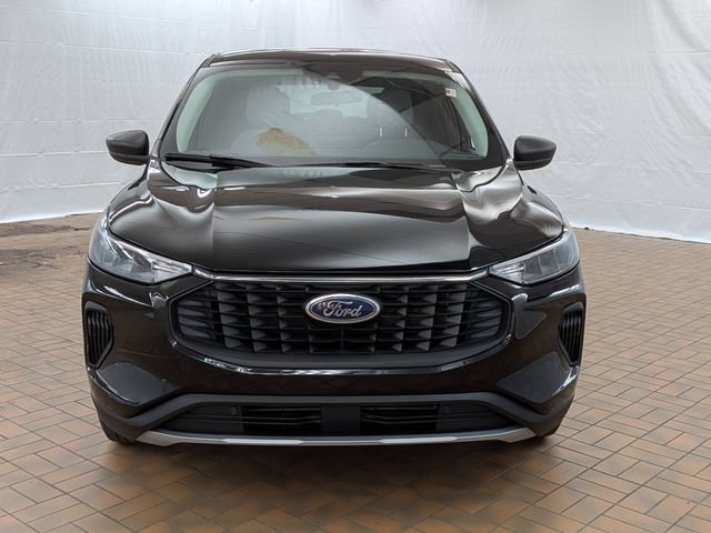 Certified 2023 Ford Escape Active AWD/4WD image 2
