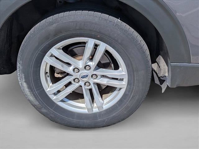 Certified 2021 Ford Explorer XLT w/ Equipment Group 202A AWD/4WD image 10
