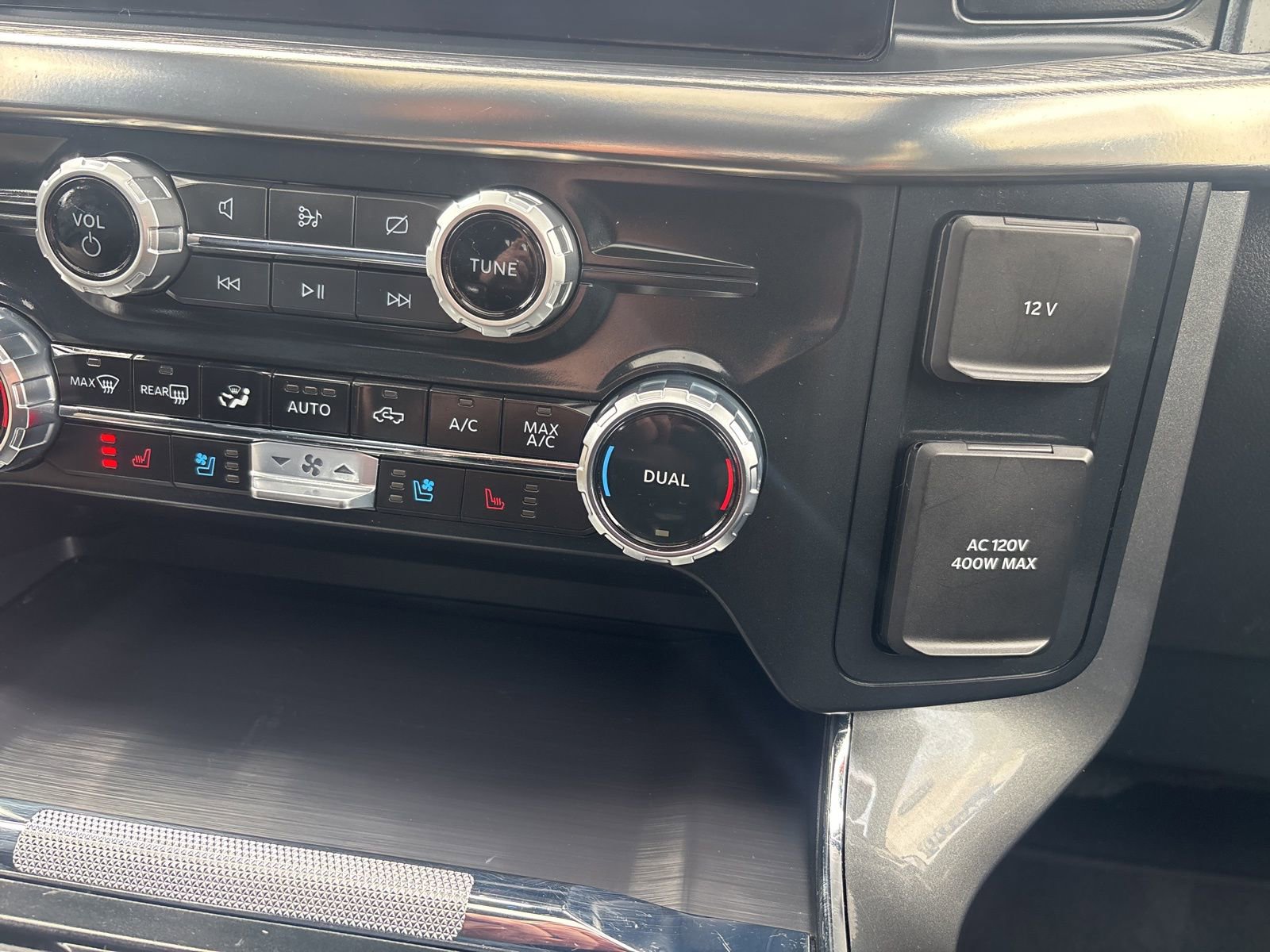 Certified 2023 Ford F150 Lariat w/ Equipment Group 502A High image 59