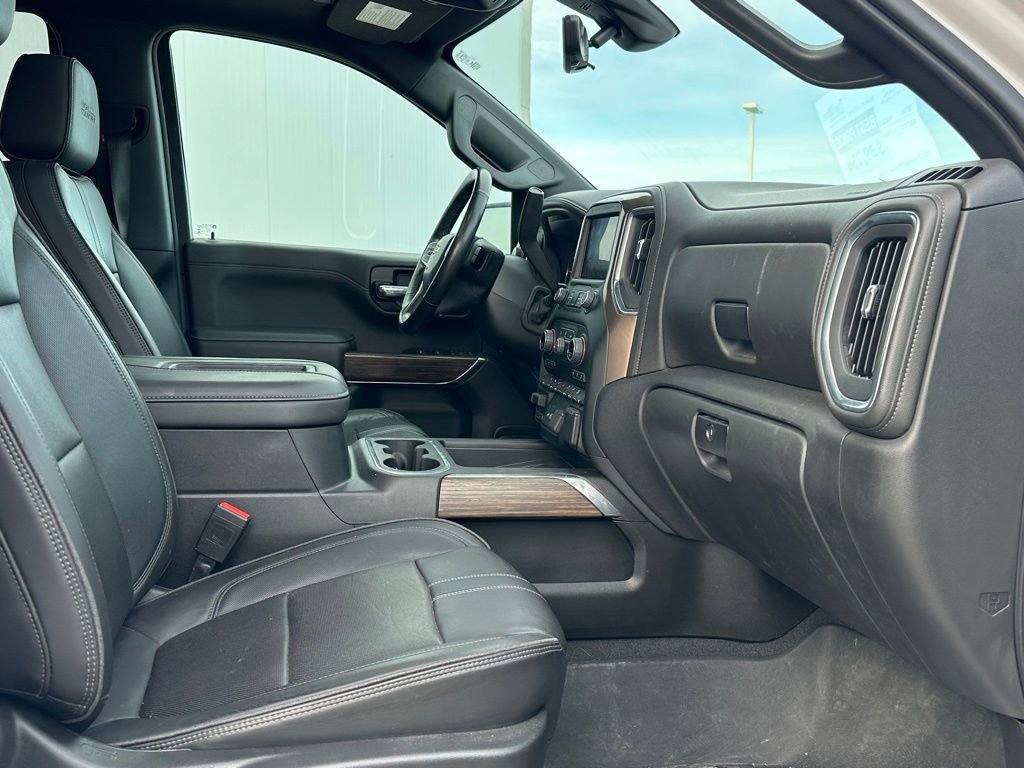 Used 2022 Chevrolet Silverado 1500 High Country w/ Technology Package image 23