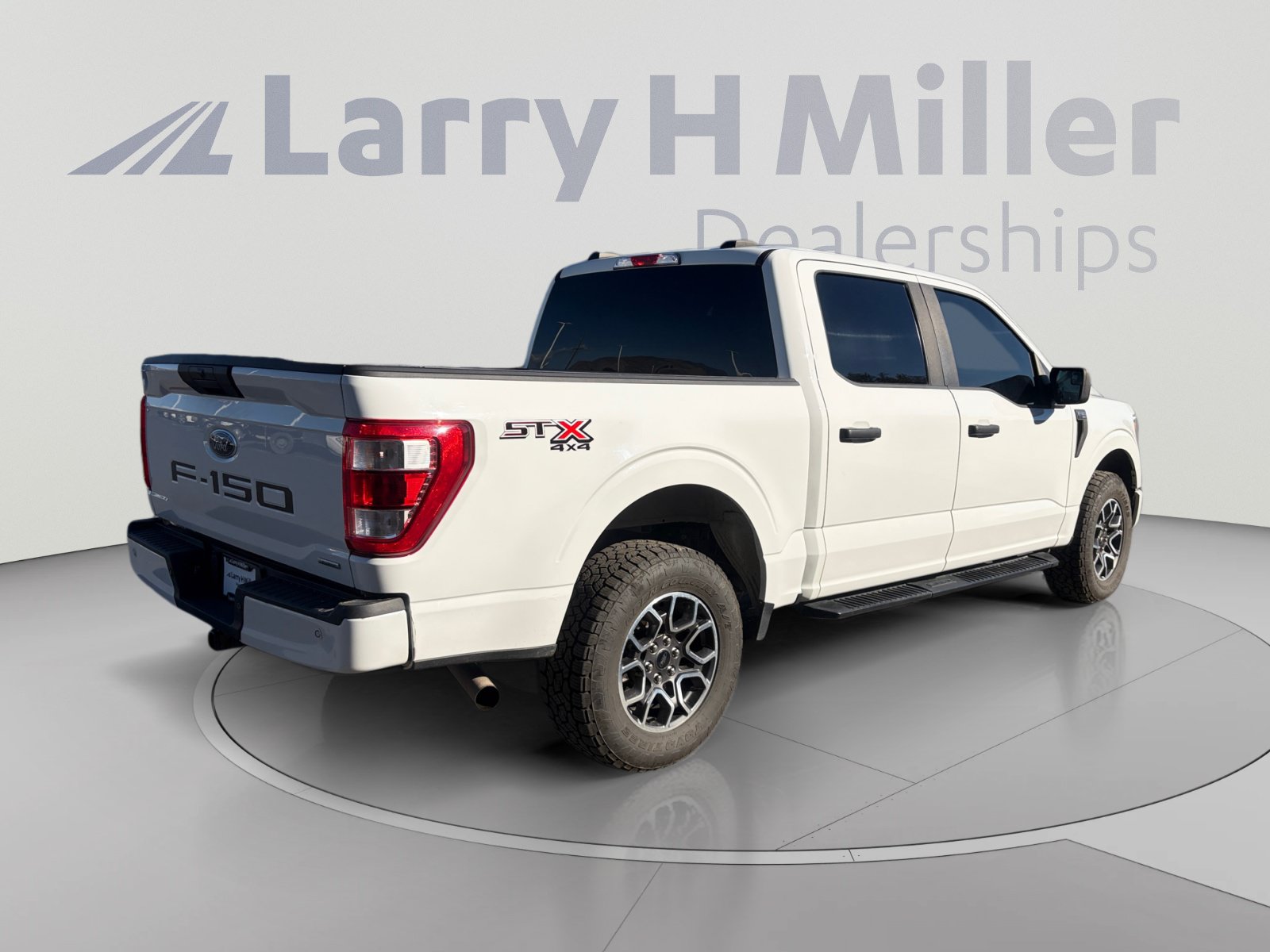 Certified 2021 Ford F150 XL w/ STX Appearance Package AWD/4WD image 5