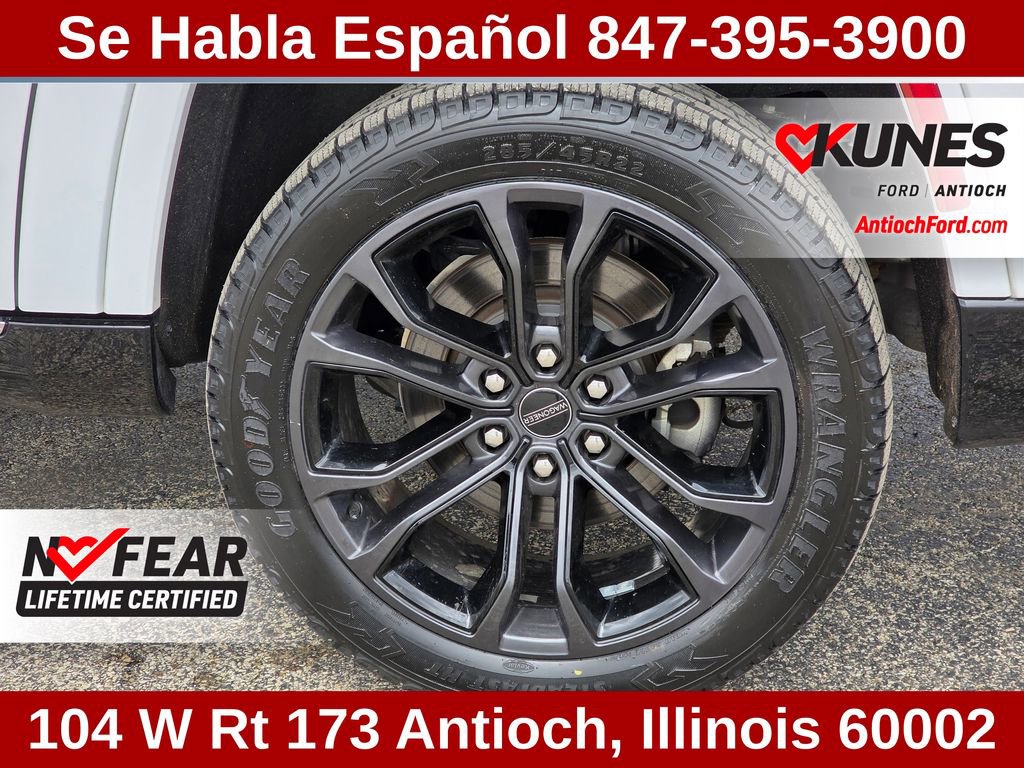 Used 2024 Jeep Grand Wagoneer L Series II w/ Quick Order Packagew 28T AWD/4WD image 15