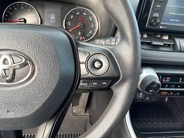 Used 2020 Toyota RAV4 XLE w/ All Weather Liner Package AWD/4WD image 25