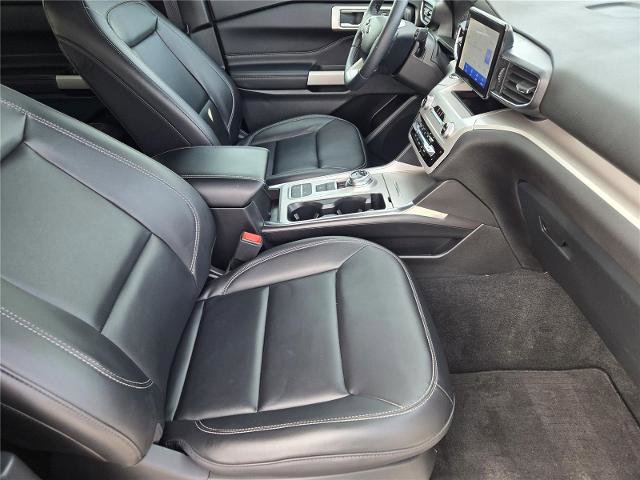 Certified 2023 Ford Explorer XLT w/ Equipment Group 202A RWD image 12