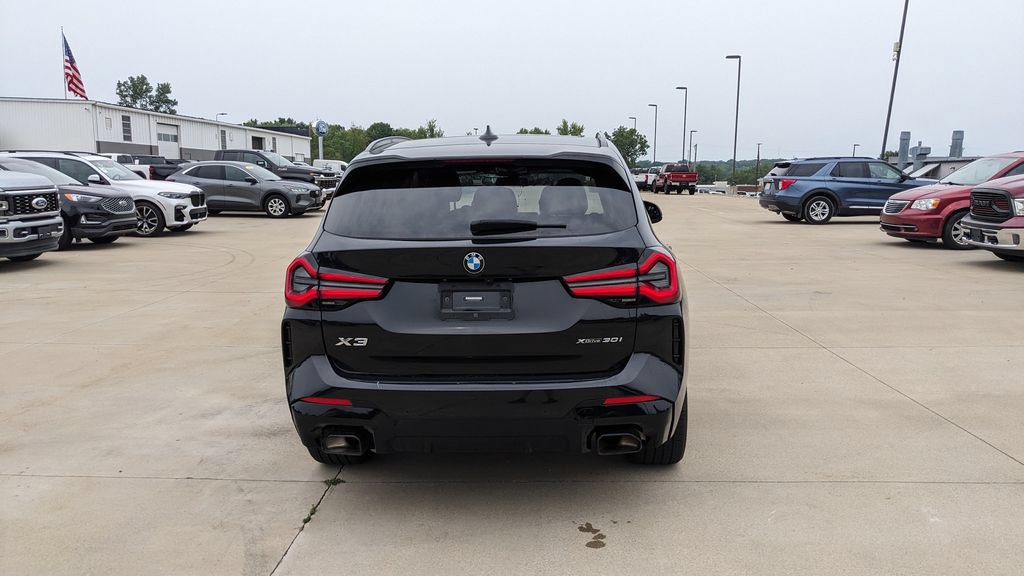 Used 2022 BMW X3 xDrive30i AWD/4WD image 4