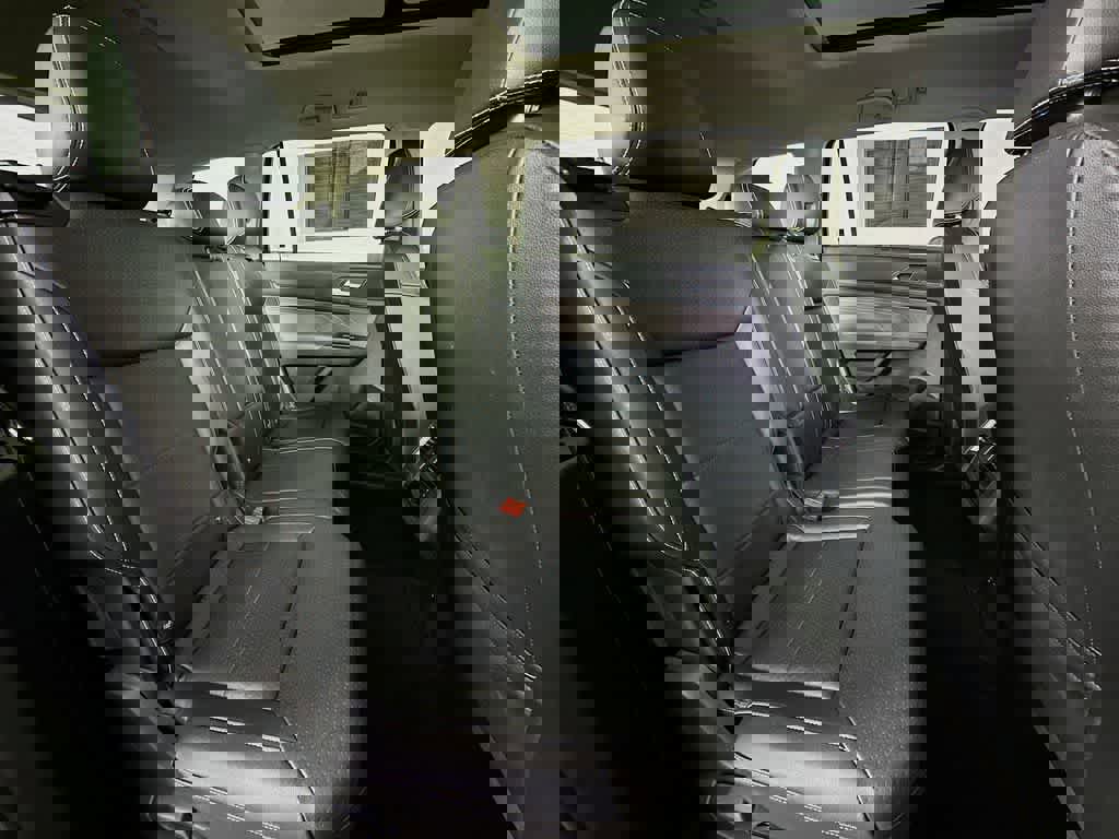 Used 2021 Volkswagen Atlas SE w/ Panoramic Sunroof Package image 33