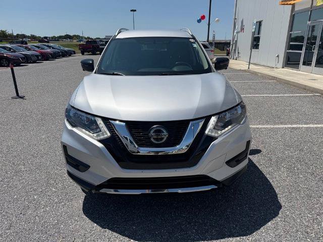 Used 2018 Nissan Rogue SV w/ Premium Package AWD/4WD image 3