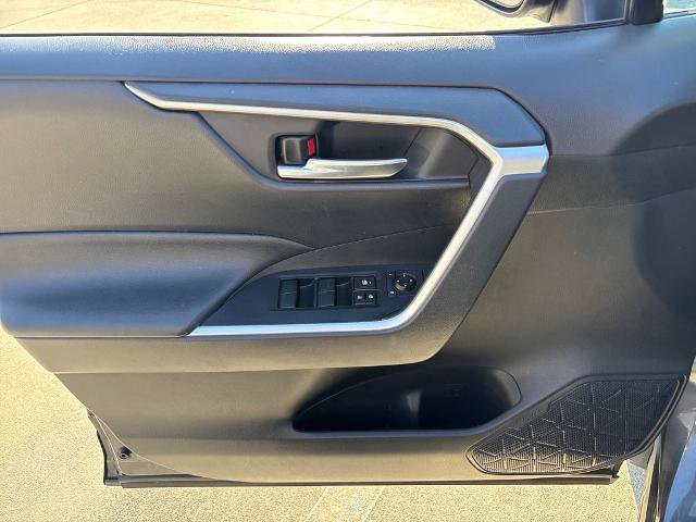 Used 2021 Toyota RAV4 XLE image 14