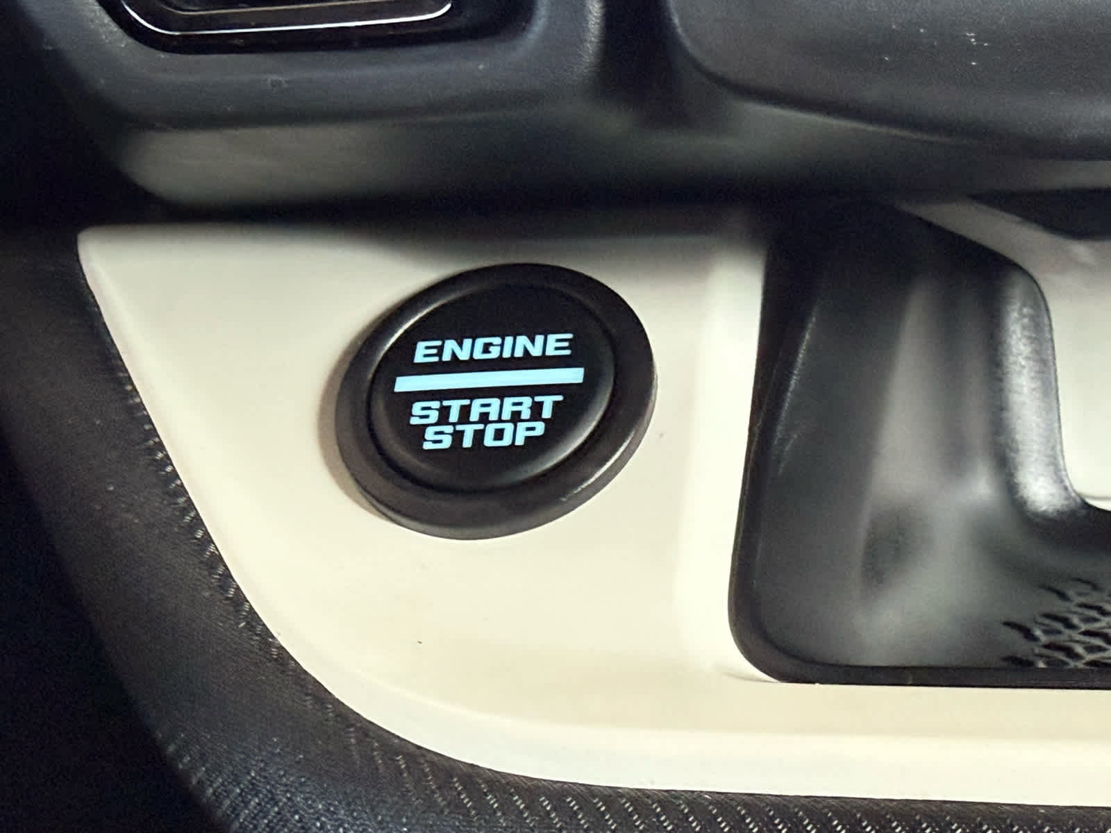 Certified 2024 Ford Bronco Sport Heritage w/ Heritage Convenience Package AWD/4WD image 22