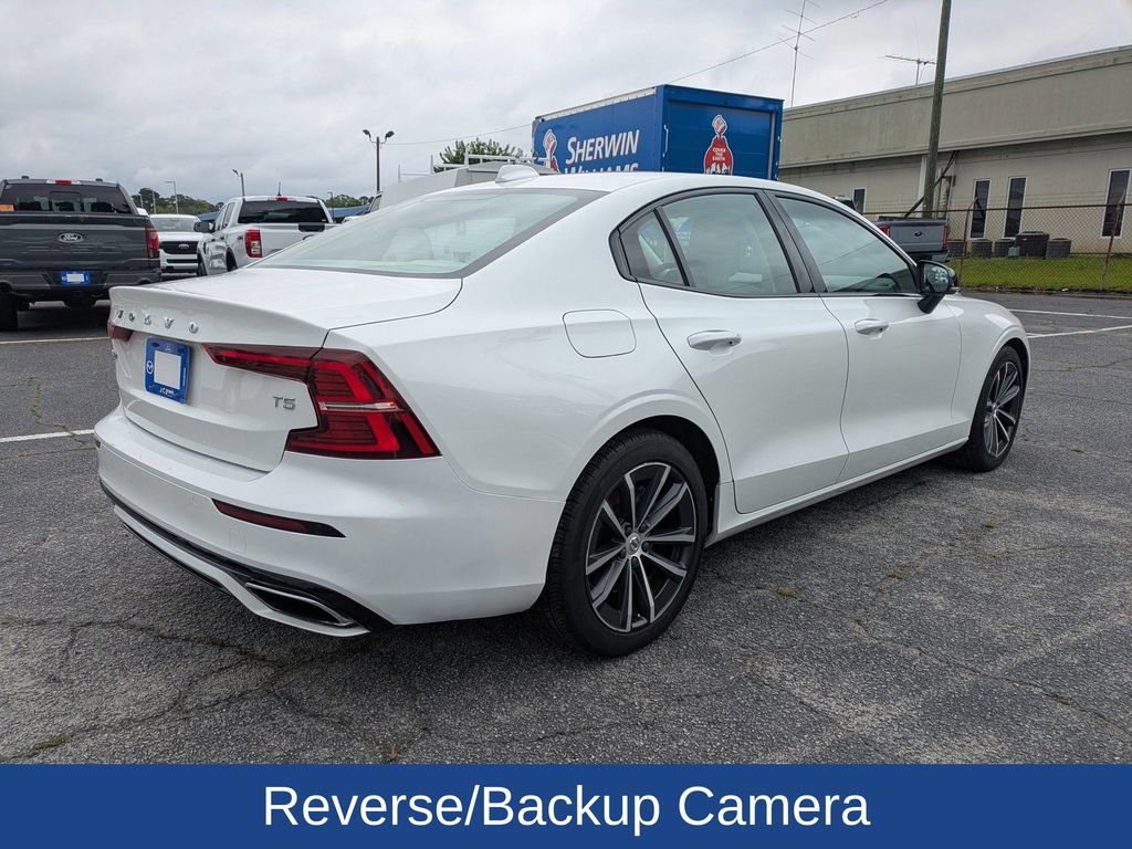 Used 2021 Volvo S60 T5 Momentum FWD image 4