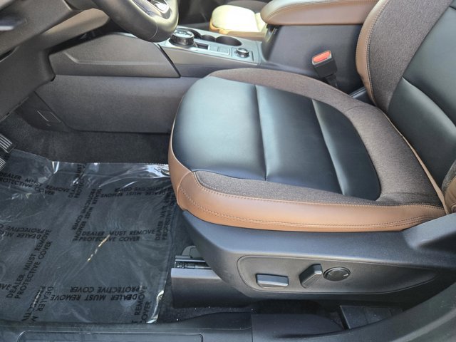 Certified 2025 Ford Bronco Sport Outer Banks w/ Outer Banks Tech Package+ AWD/4WD image 21