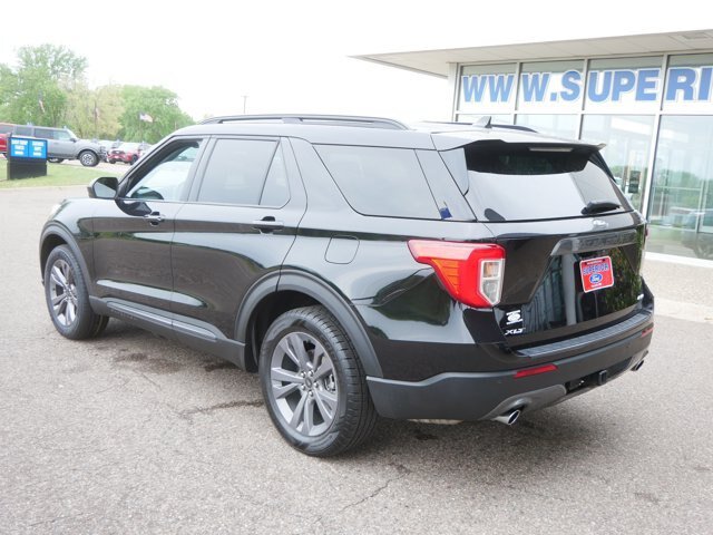 Certified 2023 Ford Explorer XLT w/ Equipment Group 202A AWD/4WD image 7
