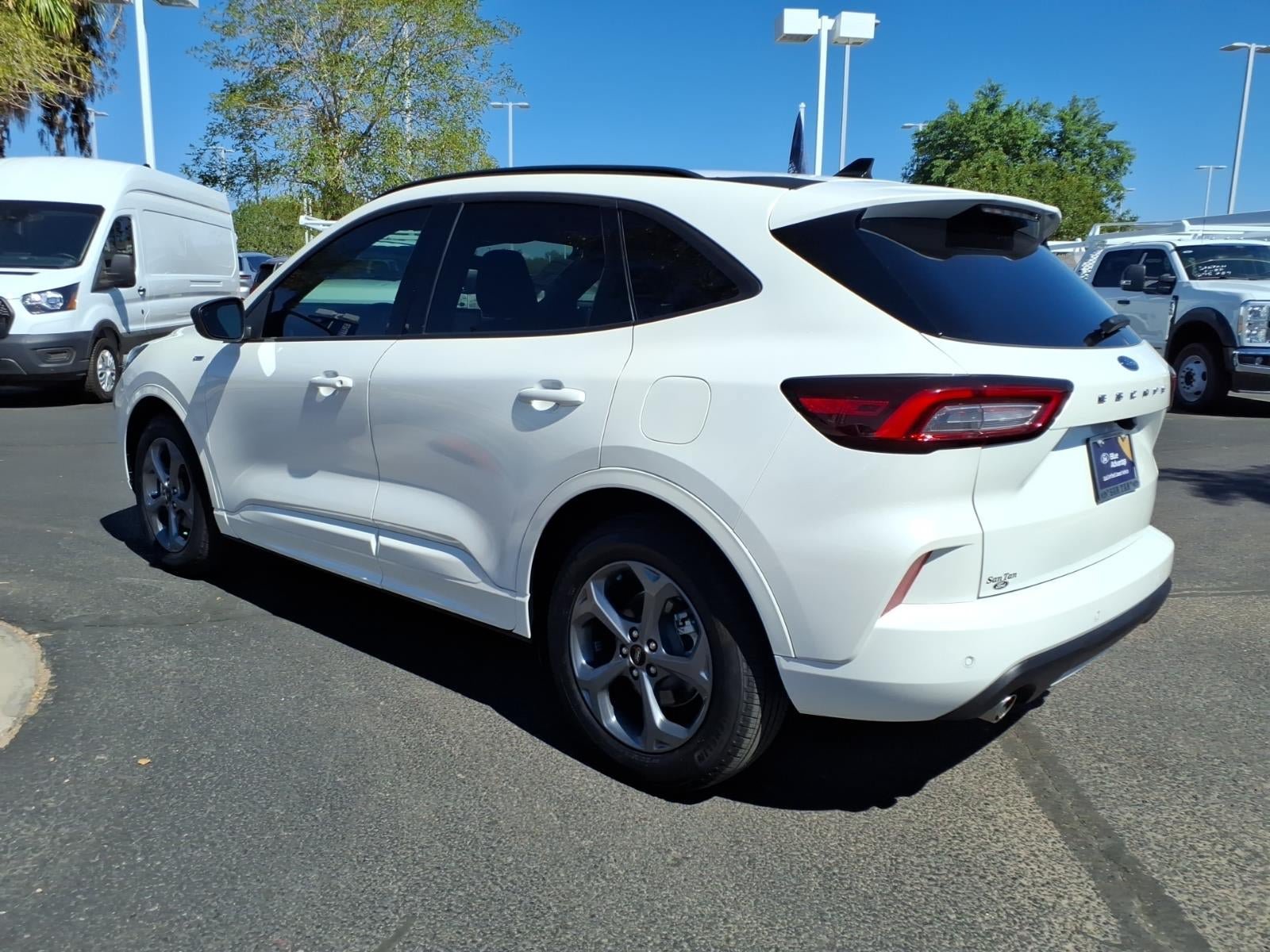 Certified 2024 Ford Escape ST-Line w/ Tech Pack #1 FWD image 6