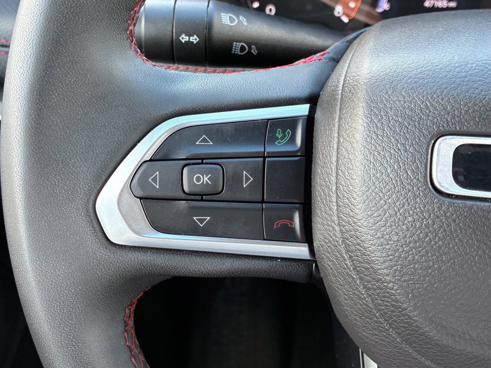 Used 2025 Jeep Compass Trailhawk AWD/4WD image 23