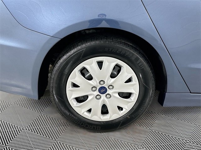 Certified 2019 Ford Fusion S image 31