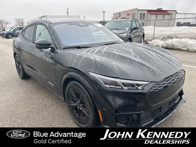 Certified 2025 Ford Mustang Mach-E GT image 4