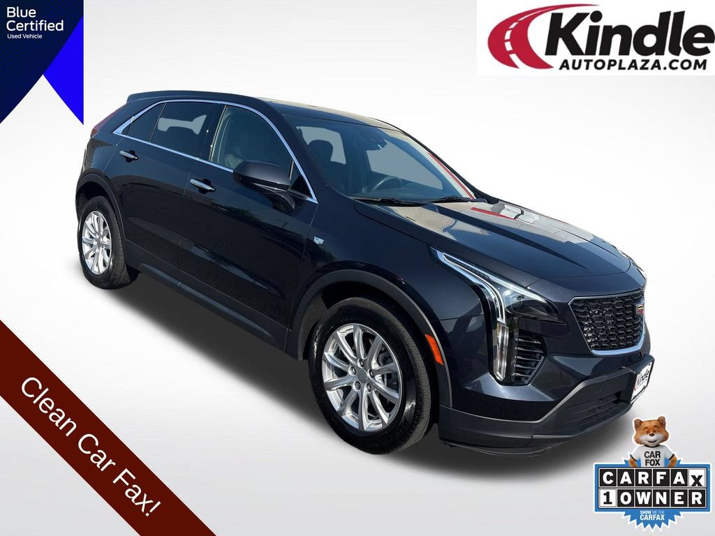 Used 2023 Cadillac XT4 Luxury w/ Cold Weather Package FWD image 1