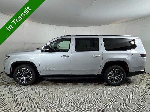 Used 2024 Jeep Wagoneer L Series II RWD image 5