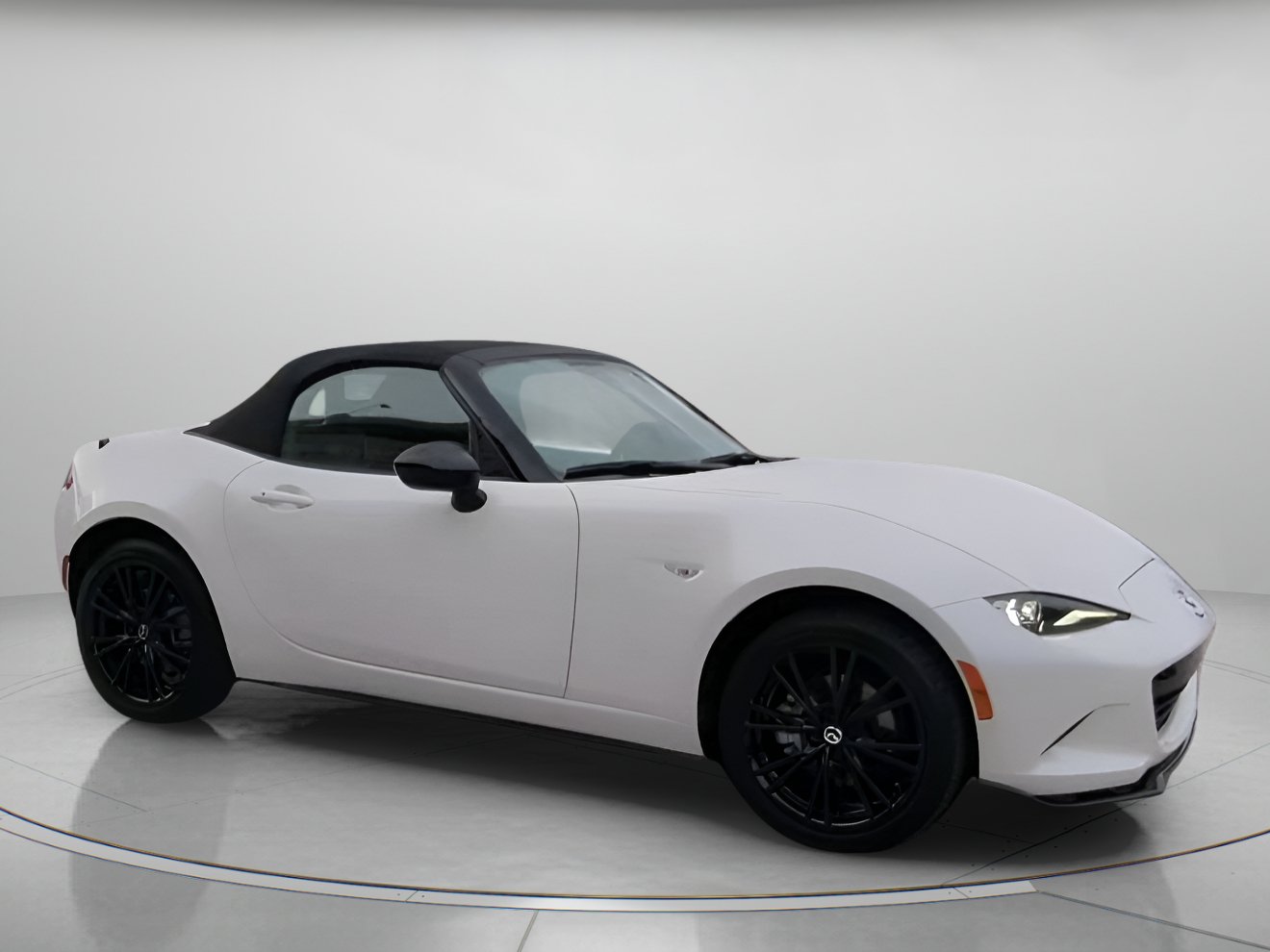 Used 2024 MAZDA MX-5 Miata Club RWD image 35