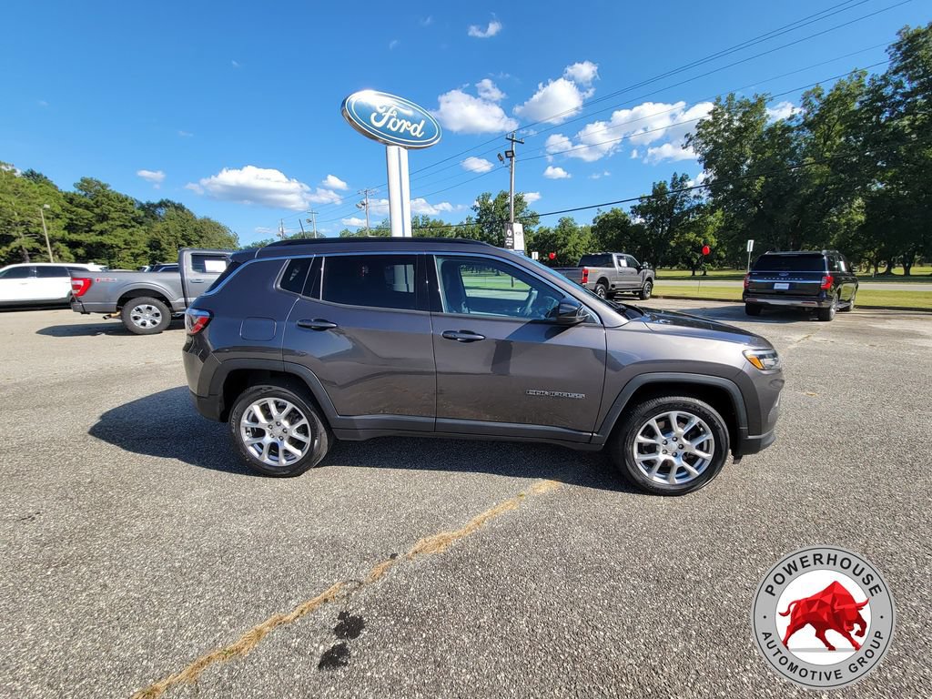 Used 2023 Jeep Compass Latitude AWD/4WD image 8