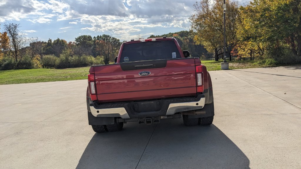 Certified 2022 Ford F350 Lariat w/ Lariat Ultimate Package AWD/4WD image 4