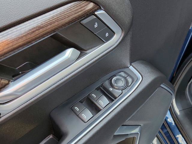 Used 2022 Chevrolet Silverado 1500 LT AWD/4WD image 16