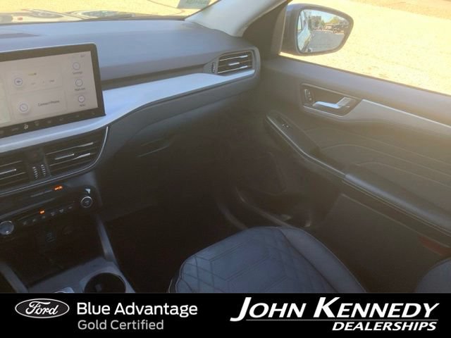 Certified 2023 Ford Escape Platinum w/ Premium Technology Package AWD/4WD image 24