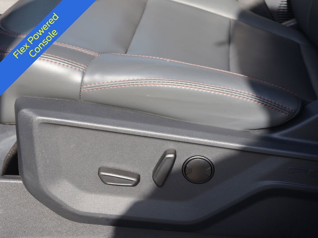 Certified 2025 Ford Expedition Active AWD/4WD image 25