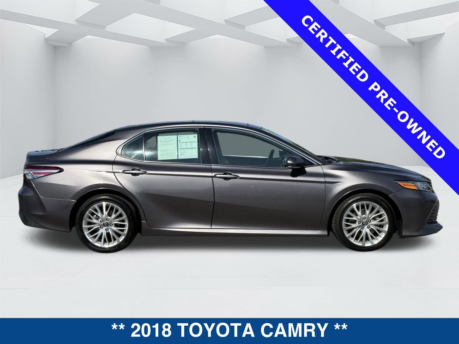 Used 2018 Toyota Camry XLE video 3