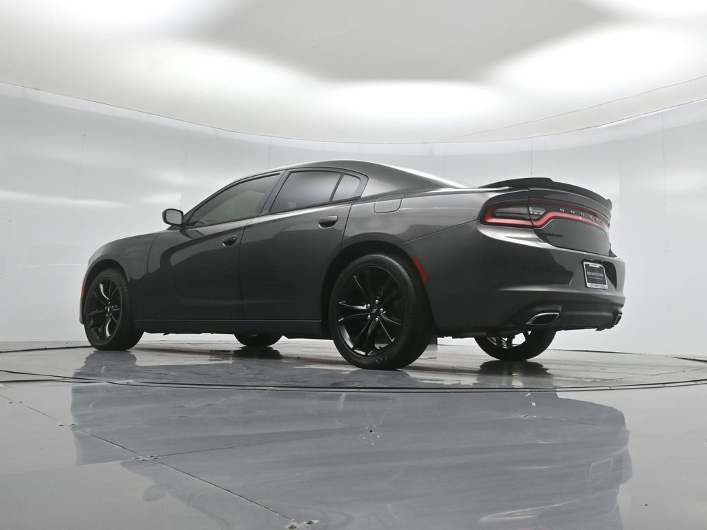Used 2017 Dodge Charger SE w/ Blacktop Package RWD image 49