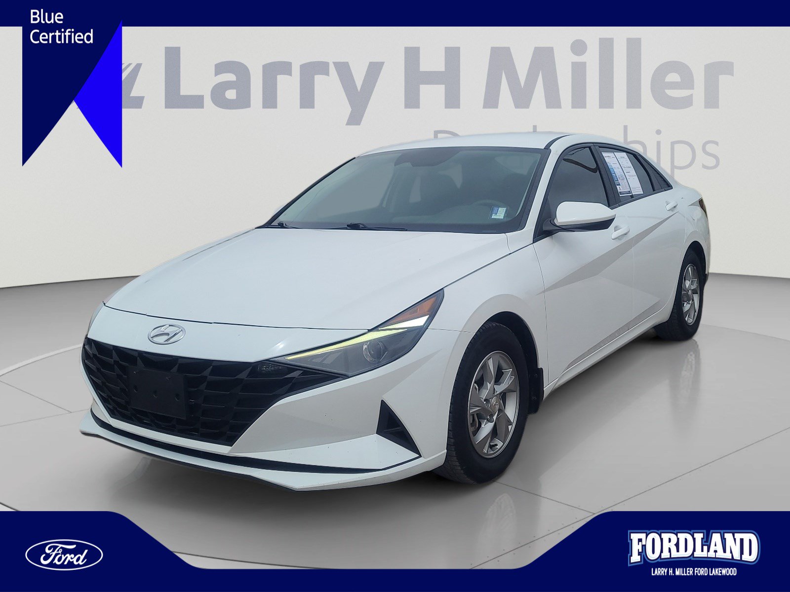 Used 2022 Hyundai Elantra SE FWD image 1