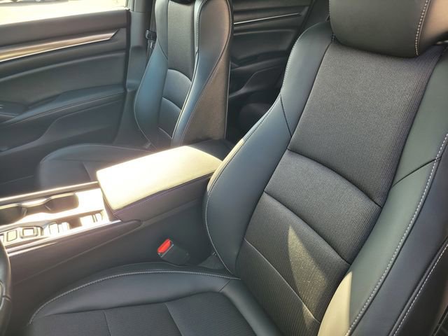 Used 2022 Honda Accord Sport image 11