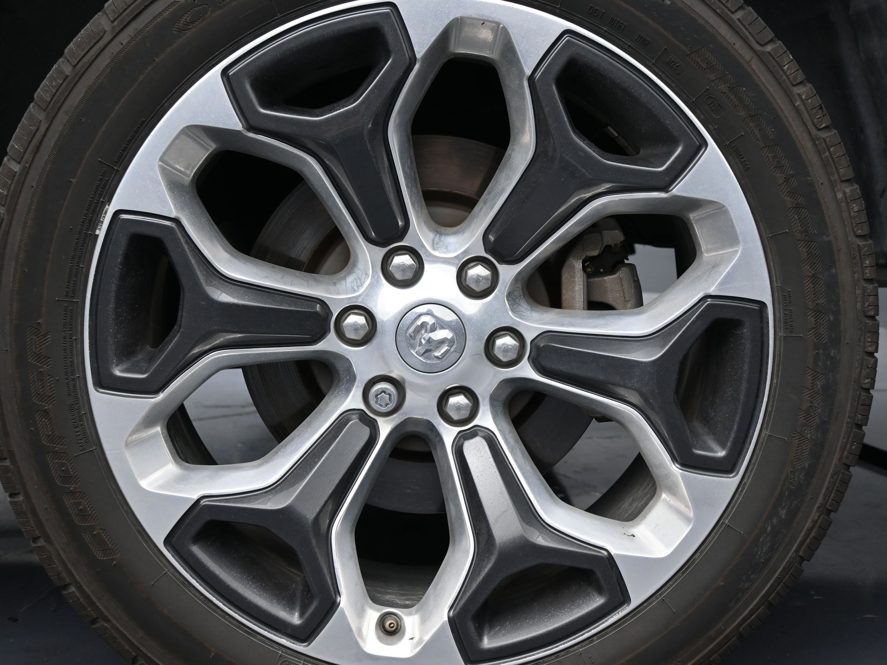 Used 2022 RAM 1500 Limited image 10