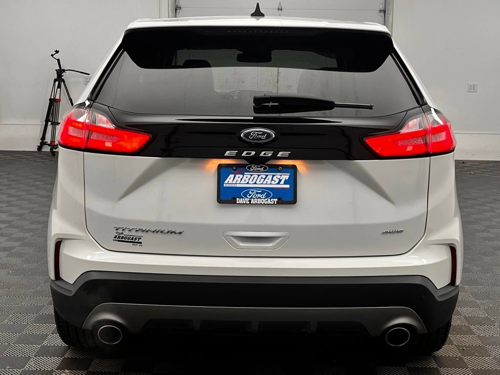 Certified 2022 Ford Edge Titanium image 4